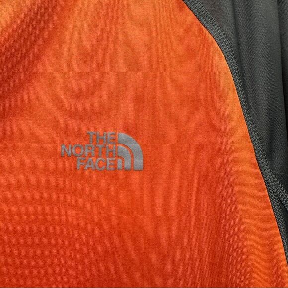 The North Face vaporwick athletic short sleeve shirt men's large orange and grey - Picture 3 of 7